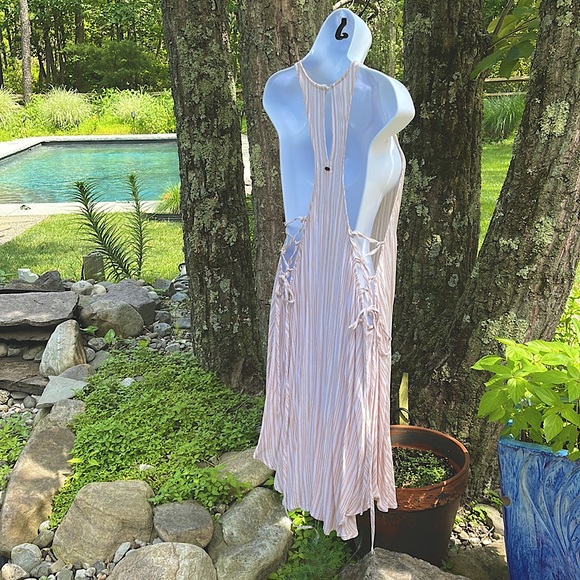 O’Neill beach coverup mini. - Picture 6 of 10